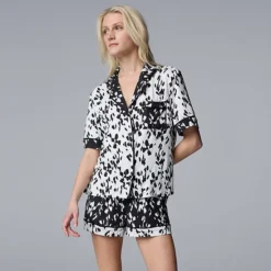 Women's Simply Vera Vera Wang Cozy Short Sleeve Notch Pajama Top & Pajama Shorts Set 11 Women's Simply Vera Vera Wang Cozy Short Sleeve Notch Pajama Top & Pajama Shorts Set -Vera Wang Shop 7242772 White Texture 1